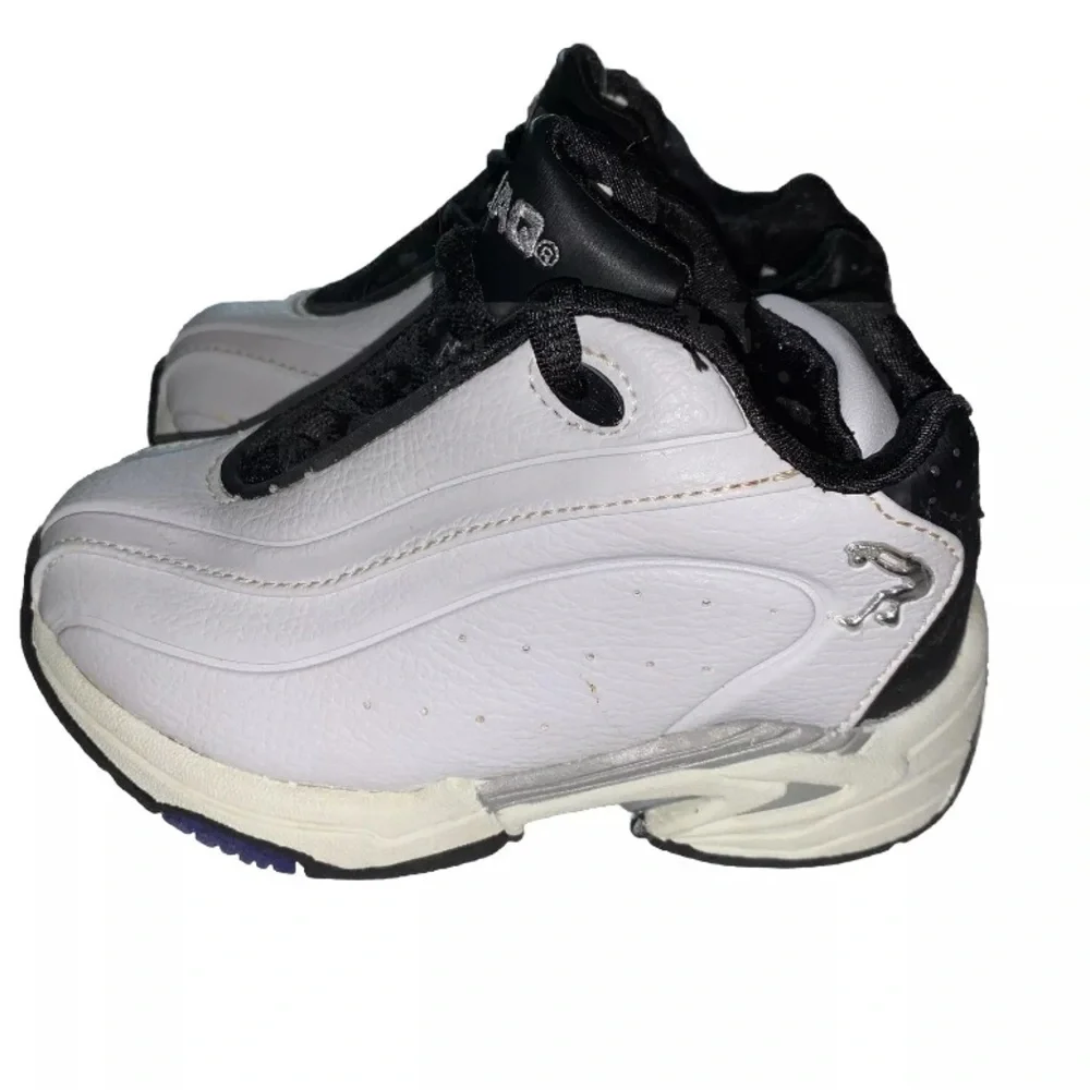 SHAQ Toddler Childs Shoes Size 7.5 White & Black Lace Up (S233)